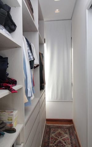 Apartamento à venda com 190m², 4 quartos e 4 vagas Apartamento à venda com 190m², 4 quartos e 4 vagasQuarto