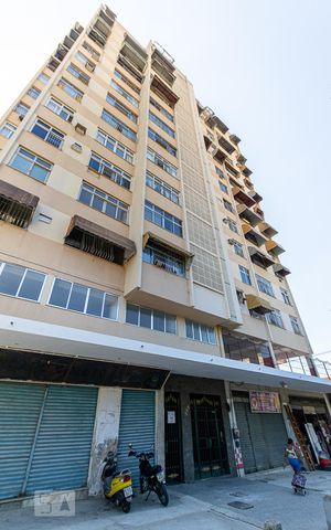 Apartamento à venda com 75m², 2 quartos e 1 vaga Apartamento à venda com 75m², 2 quartos e 1 vagaFachada do Condomínio
