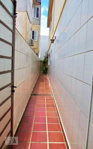 Casa de condomínio à venda com 125m², 3 quartos e 2 vagas Casa de condomínio à venda com 125m², 3 quartos e 2 vagasCorredor