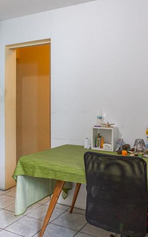 Casa à venda com 150m², 2 quartos e 1 vaga Casa à venda com 150m², 2 quartos e 1 vagaQuarto 1