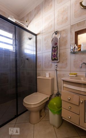 Casa à venda com 366m², 6 quartos e 5 vagas Casa à venda com 366m², 6 quartos e 5 vagasBanheiro do Quarto 1