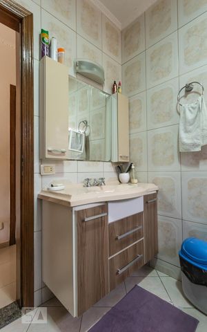 Casa à venda com 366m², 6 quartos e 5 vagas Casa à venda com 366m², 6 quartos e 5 vagasBanheiro do Quarto 3