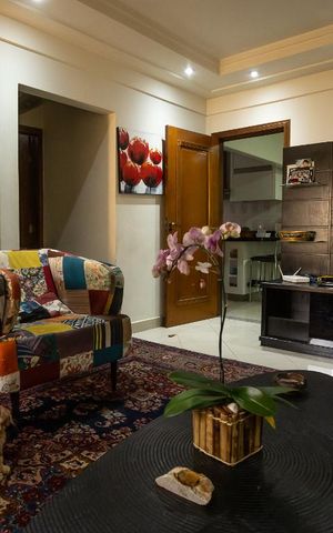 Casa à venda com 366m², 6 quartos e 5 vagas Casa à venda com 366m², 6 quartos e 5 vagasDetalhe Sala