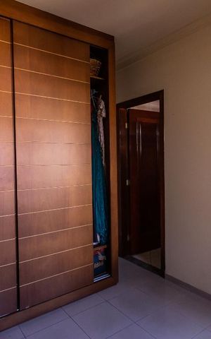 Casa à venda com 366m², 6 quartos e 5 vagas Casa à venda com 366m², 6 quartos e 5 vagasQuarto 2 da segunda casa