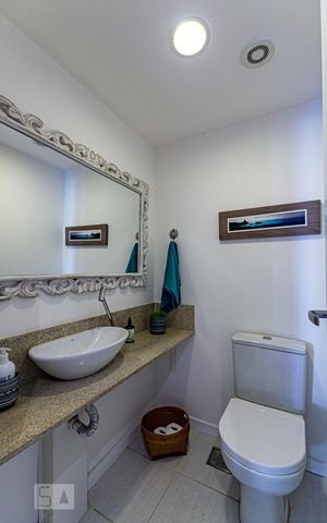Apartamento à venda com 116m², 3 quartos e 2 vagas Apartamento à venda com 116m², 3 quartos e 2 vagaslavabo