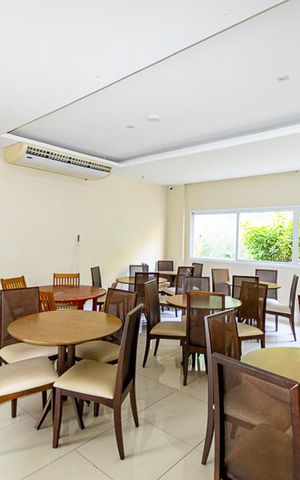 Apartamento à venda com 116m², 3 quartos e 2 vagas Apartamento à venda com 116m², 3 quartos e 2 vagasÁrea comum - Salão de festas