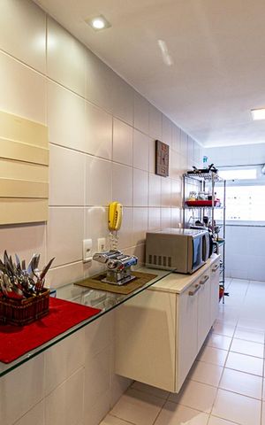 Apartamento à venda com 116m², 3 quartos e 2 vagas Apartamento à venda com 116m², 3 quartos e 2 vagasCozinha