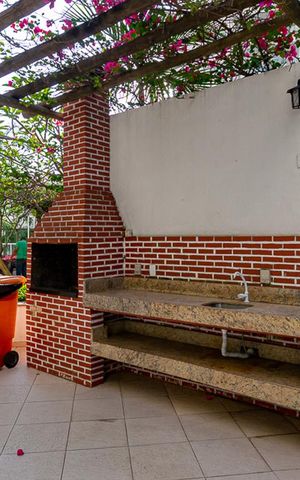 Apartamento à venda com 116m², 3 quartos e 2 vagas Apartamento à venda com 116m², 3 quartos e 2 vagasÁrea comum - Churrasqueira