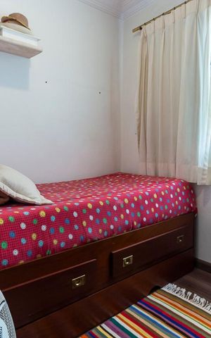 Casa à venda com 150m², 3 quartos e 3 vagas Casa à venda com 150m², 3 quartos e 3 vagasQuarto 2