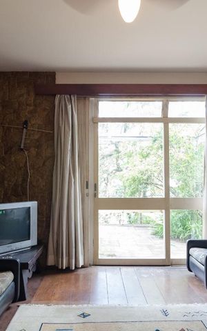 Casa à venda com 350m², 3 quartos e 2 vagasSala