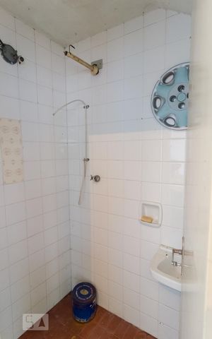 Casa à venda com 350m², 3 quartos e 2 vagasBanheiro de Serviço