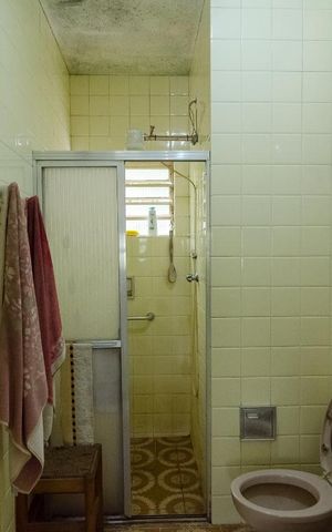 Casa à venda com 350m², 3 quartos e 2 vagasBanheiro