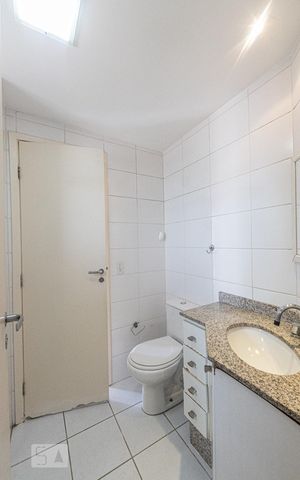 Apartamento à venda com 80m², 2 quartos e 2 vagasBanheiro Quarto 1 e 2