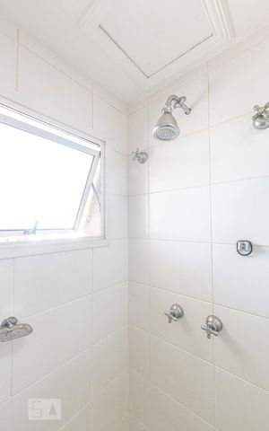 Apartamento à venda com 80m², 2 quartos e 2 vagasBanheiro Quarto 1 e 2