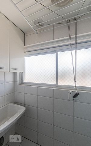 Apartamento à venda com 80m², 2 quartos e 2 vagasÁrea de Serviço