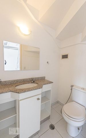 Apartamento à venda com 80m², 2 quartos e 2 vagasLavabo