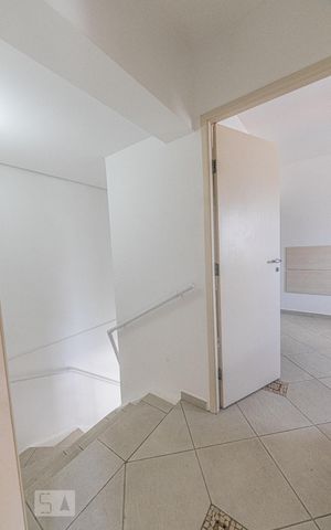 Apartamento à venda com 80m², 2 quartos e 2 vagasCorredor
