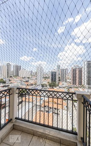 Apartamento à venda com 80m², 2 quartos e 2 vagasVaranda Quarto 2