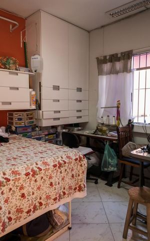 Casa à venda com 150m², 3 quartos e 4 vagas Casa à venda com 150m², 3 quartos e 4 vagasQuarto extra