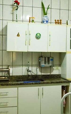 Casa à venda com 282m², 6 quartos e 5 vagas Casa à venda com 282m², 6 quartos e 5 vagasCasa4 Cozinha Vista Ampla