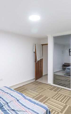 Casa à venda com 280m², 4 quartos e 2 vagas Casa à venda com 280m², 4 quartos e 2 vagasQuarto 3