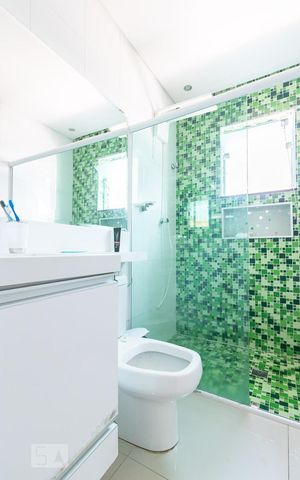 Casa à venda com 280m², 4 quartos e 2 vagas Casa à venda com 280m², 4 quartos e 2 vagasBanheiro 1