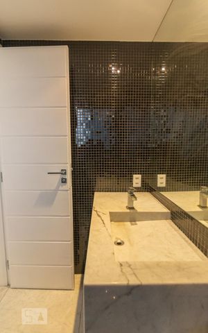 Apartamento à venda com 200m², 1 quarto e 2 vagas Apartamento à venda com 200m², 1 quarto e 2 vagasLavabo