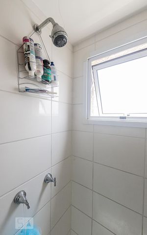 Apartamento para alugar com 42m², 2 quartos e sem vaga Apartamento para alugar com 42m², 2 quartos e sem vagaBanheiro Social