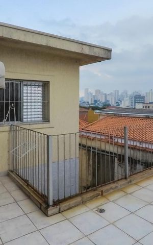 Casa à venda com 200m², 3 quartos e 2 vagasSacada Quarto 1