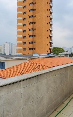 Casa à venda com 200m², 3 quartos e 2 vagasVaranda