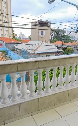 Casa à venda com 200m², 3 quartos e 2 vagasVaranda