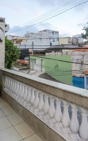 Casa à venda com 200m², 3 quartos e 2 vagasVaranda