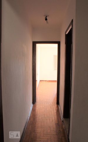 Casa à venda com 99m², 2 quartos e 1 vagaCorredor