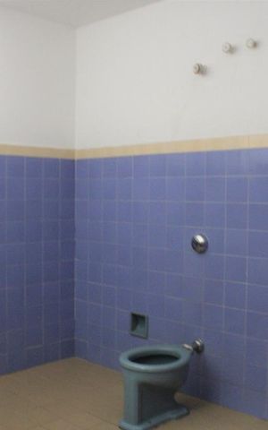 Casa à venda com 99m², 2 quartos e 1 vagaBanheiro