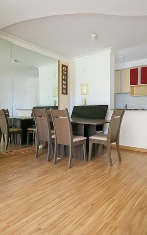 Apartamento à venda com 74m², 3 quartos e 1 vaga Apartamento à venda com 74m², 3 quartos e 1 vagaSala