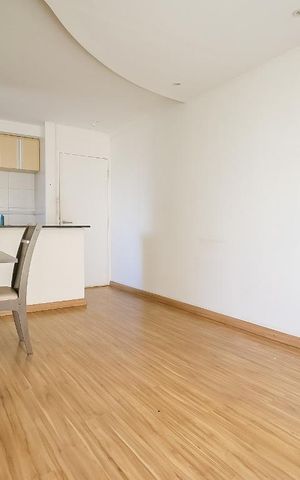 Apartamento à venda com 74m², 3 quartos e 1 vaga Apartamento à venda com 74m², 3 quartos e 1 vagaSala