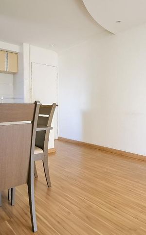 Apartamento à venda com 74m², 3 quartos e 1 vaga Apartamento à venda com 74m², 3 quartos e 1 vagaSala