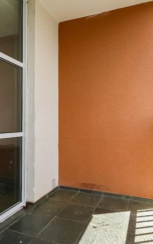 Apartamento à venda com 74m², 3 quartos e 1 vaga Apartamento à venda com 74m², 3 quartos e 1 vagaVaranda da Sala