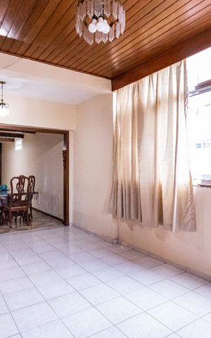 Apartamento à venda com 130m², 2 quartos e sem vaga Apartamento à venda com 130m², 2 quartos e sem vagaSala