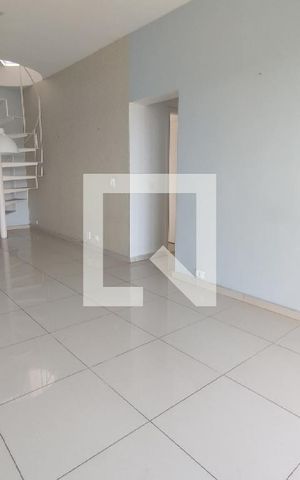 Apartamento à venda com 198m², 3 quartos e 2 vagas Apartamento à venda com 198m², 3 quartos e 2 vagasSala 1