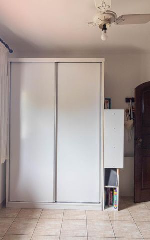 Casa à venda com 354m², 4 quartos e 6 vagas Casa à venda com 354m², 4 quartos e 6 vagasQuarto 3