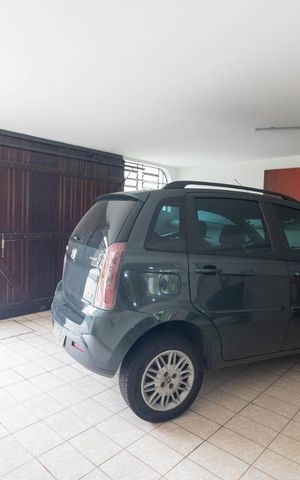 Casa à venda com 354m², 4 quartos e 6 vagas Casa à venda com 354m², 4 quartos e 6 vagasGaragem