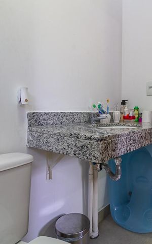 Apartamento à venda com 77m², 3 quartos e 1 vaga Apartamento à venda com 77m², 3 quartos e 1 vagaBanheiro da Suíte