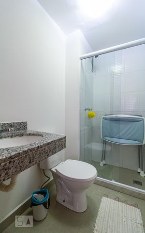 Apartamento à venda com 77m², 3 quartos e 1 vaga Apartamento à venda com 77m², 3 quartos e 1 vagaBanheiro da Suíte 1