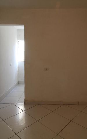 Casa para alugar com 30m², 1 quarto e sem vagaQuarto