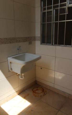 Casa para alugar com 30m², 1 quarto e sem vagaÁrea de serviço