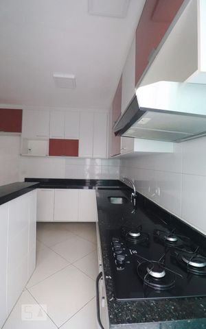 Apartamento à venda com 60m², 2 quartos e 1 vagaCozinha