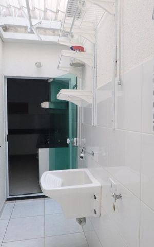 Apartamento à venda com 60m², 2 quartos e 1 vagaÁrea de Serviço