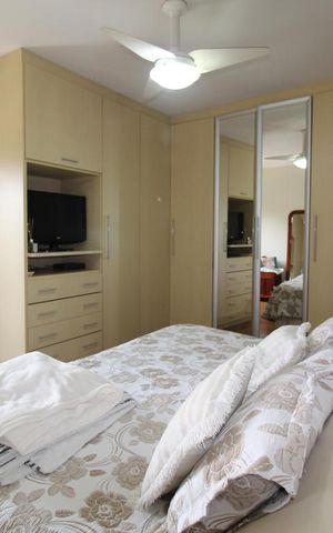 Casa à venda com 200m², 3 quartos e 4 vagasQuarto