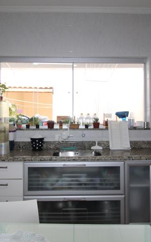 Casa à venda com 200m², 3 quartos e 4 vagasCozinha